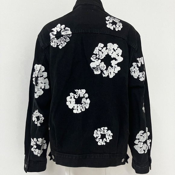 DENIM TEARS x Levi's "Type II" All Over Wreath Jacket Black Large New condition - Picture 2 of 8